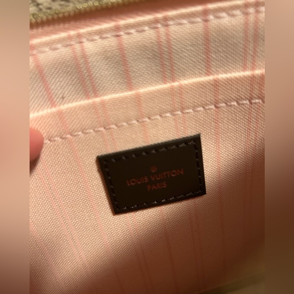 Authentic Louis Vuitton Damier Ebene Neverfull GM Pochette Wristlet - Picture 4 of 7